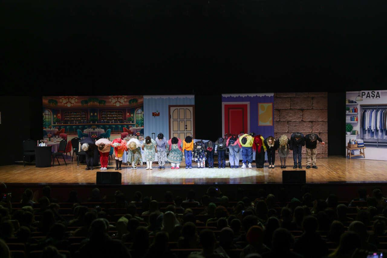 Konya’da eğlence dolu tiyatro gösterisi 5